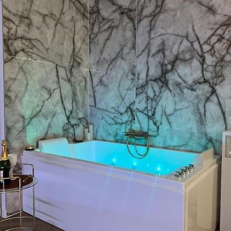 Les Chambres D Excellence Spa Sete Exterior photo