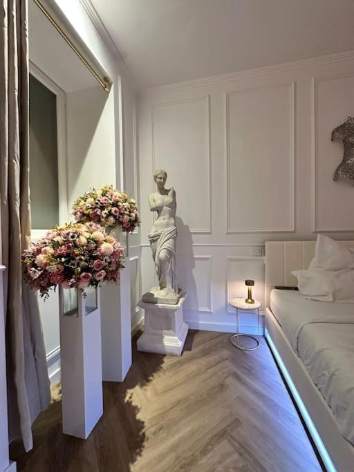 Les Chambres D Excellence Spa Sete Exterior photo